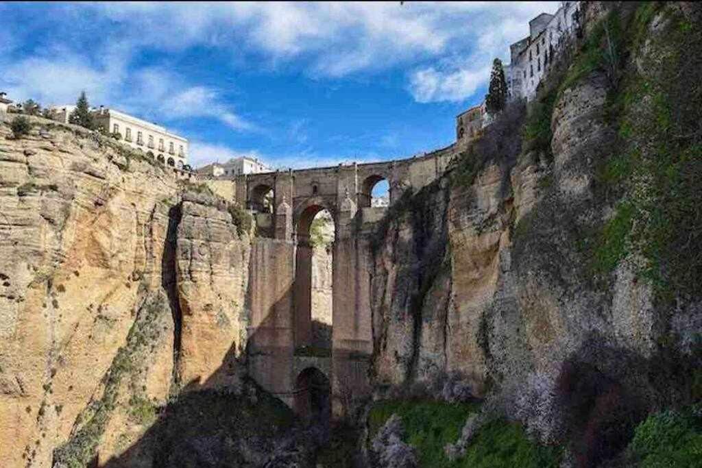 II Apartamentos Morales & Arnal روندا المظهر الخارجي الصورة